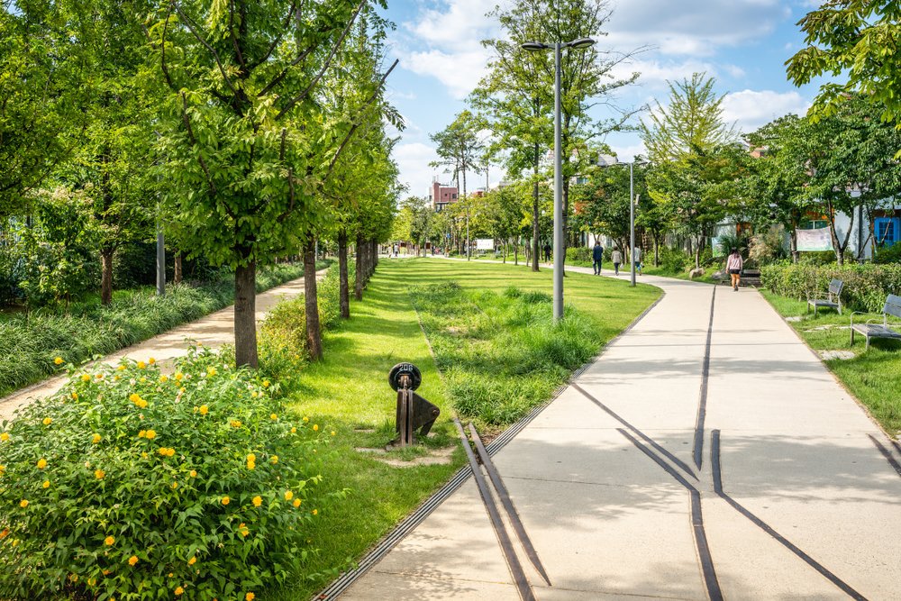 Đi Dạo Ở Gyeongui Line Forest Park