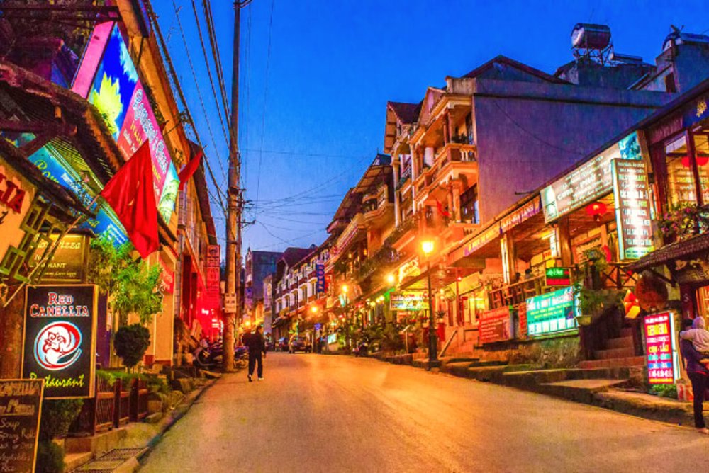 越南沙壩景點推薦|Cau May Street