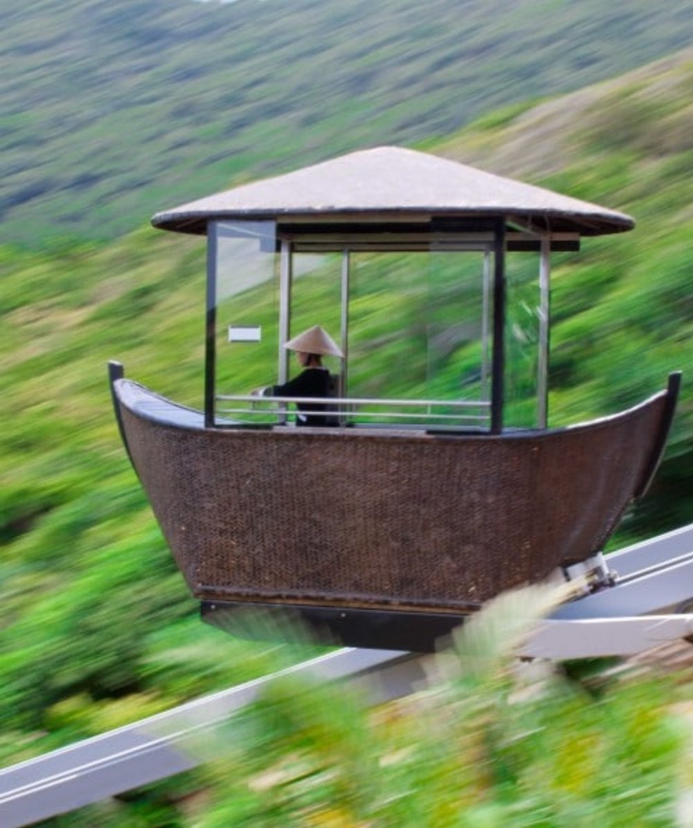峴港洲際酒店特色 #5 搭乘纜車移動