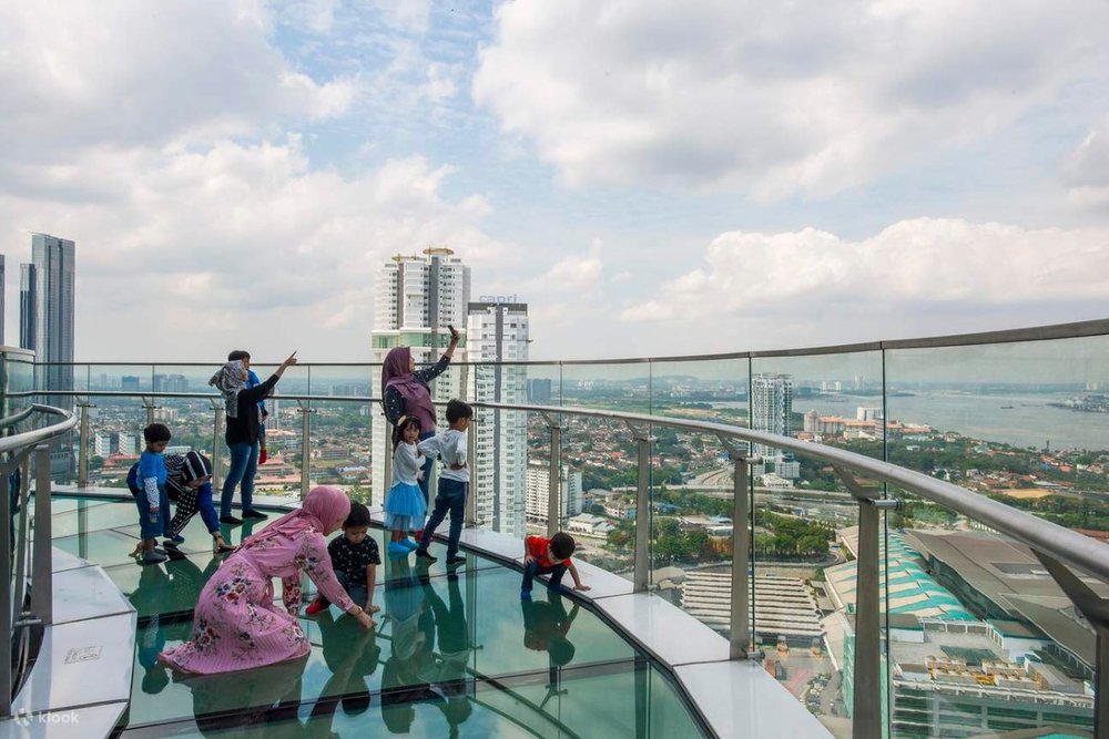 Skyscape, Menara Jland