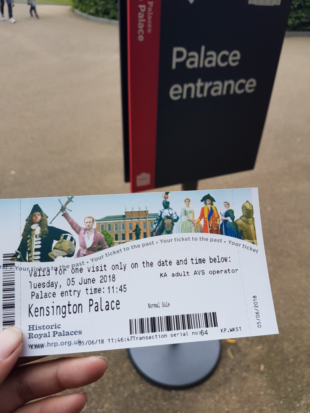 ケンジントン宮殿 エントランス