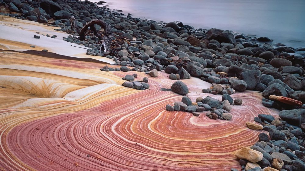 tasmania road trip Tasman Peninsula painted cliffs