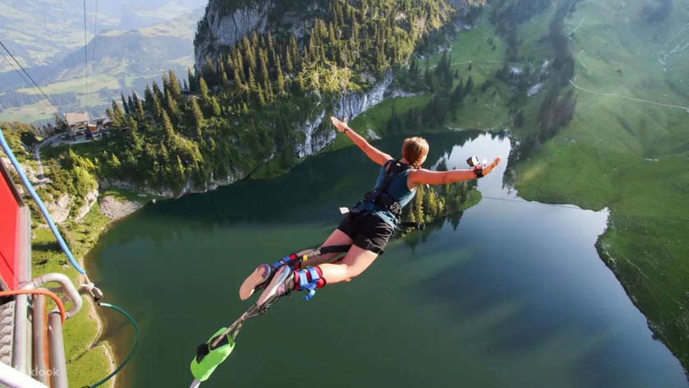 Bungee Jumping