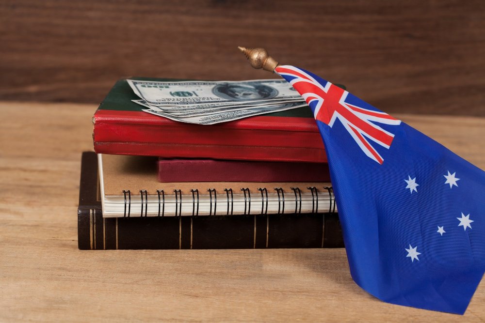 Tiền Mặt & Thuốc Men