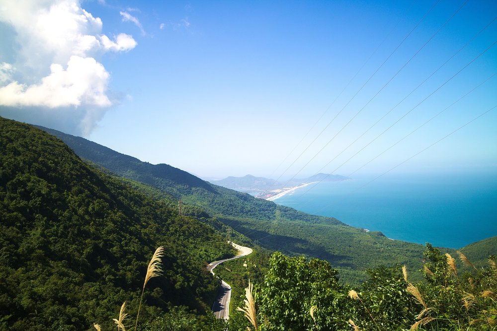 best things to do in da nang hai van pass