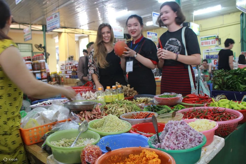 best things to do in da nang food tour