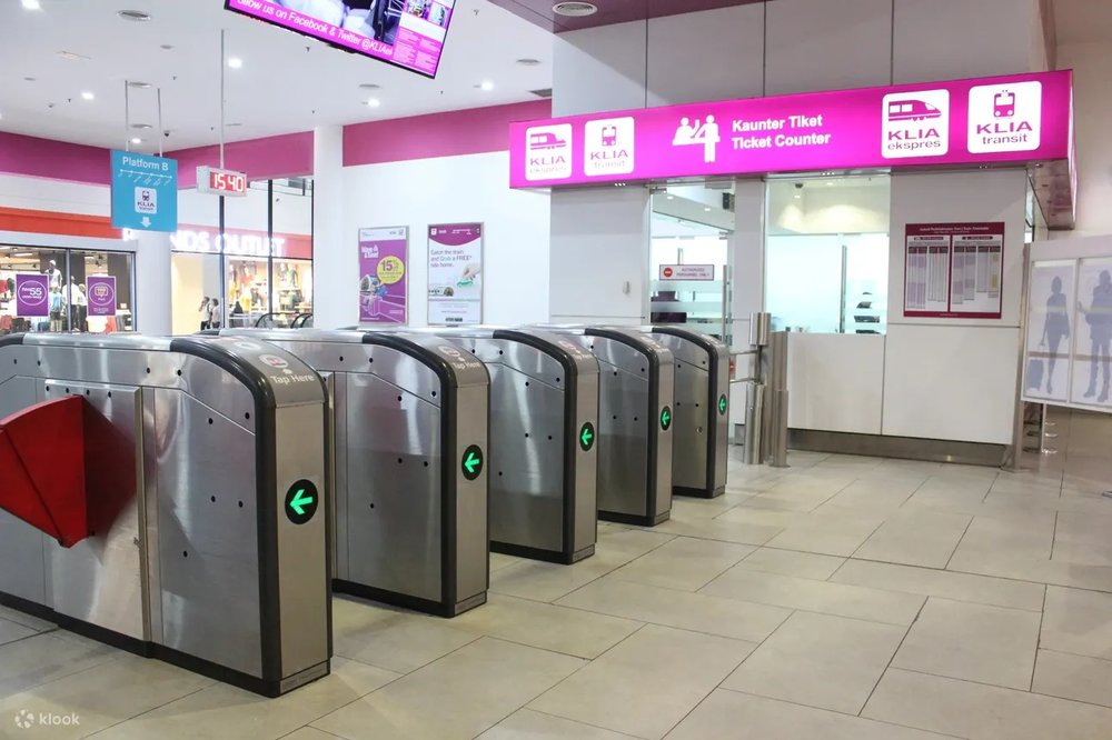 KLIA Ekspres - Di Chuyển Sân Bay Kuala Lumpur Bằng Tàu Điện