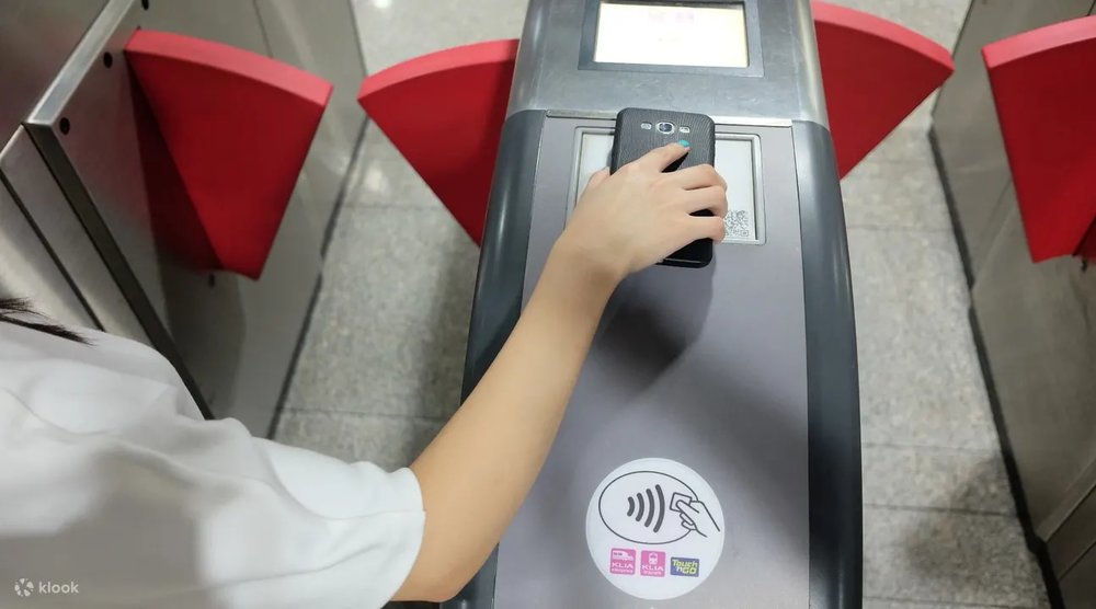 KLIA Ekspres - Di Chuyển Sân Bay Kuala Lumpur Bằng Tàu Điện