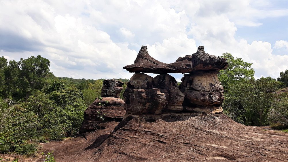 เครดิตภาพ: อุทยานแห่งชาติภูผาเทิบ บนเว็บไซต์ สำนักงานประชาสัมพันธ์จังหวัดมุกดาหาร