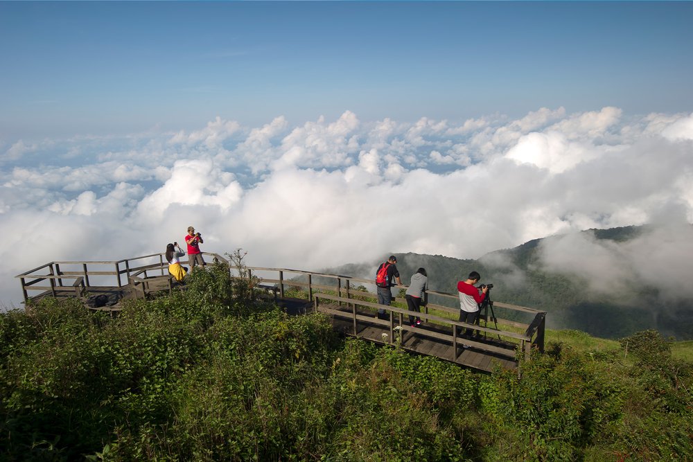 เครดิตภาพ: จุดชมวิวดอยอินทนนท์ - อนุสาร อ.ส.ท. บน Facebook