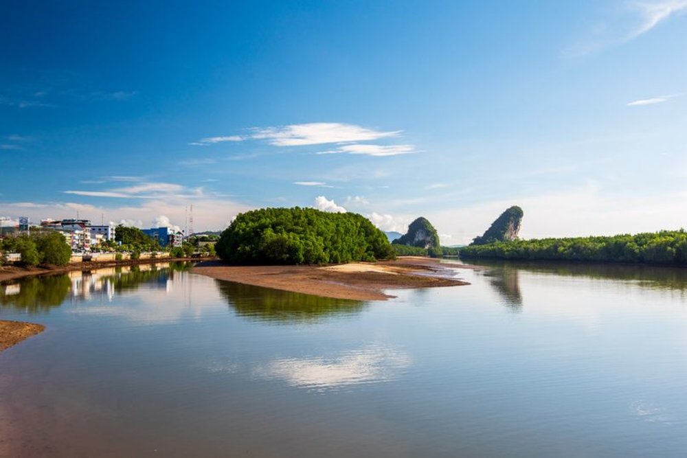 เครดิตภาพ: เขาขนาบน้ำ - อนุสาร อ.ส.ท. บน Facebook