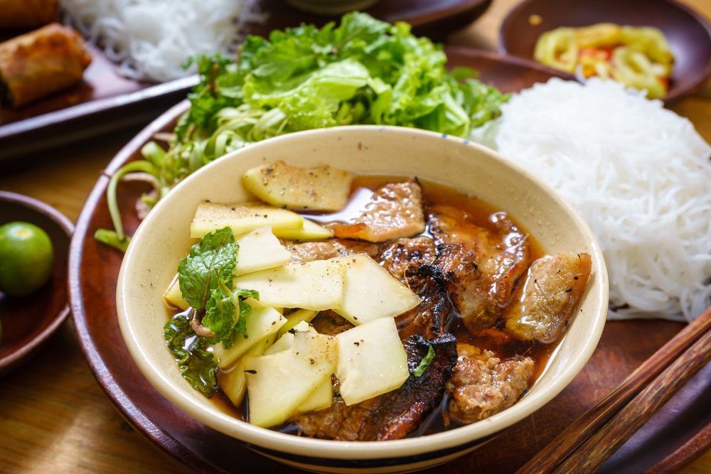 Quán Bún Chả Nga Cảnh - Chắt Lọc Tinh Hoa Ẩm Thực Tây Bắc