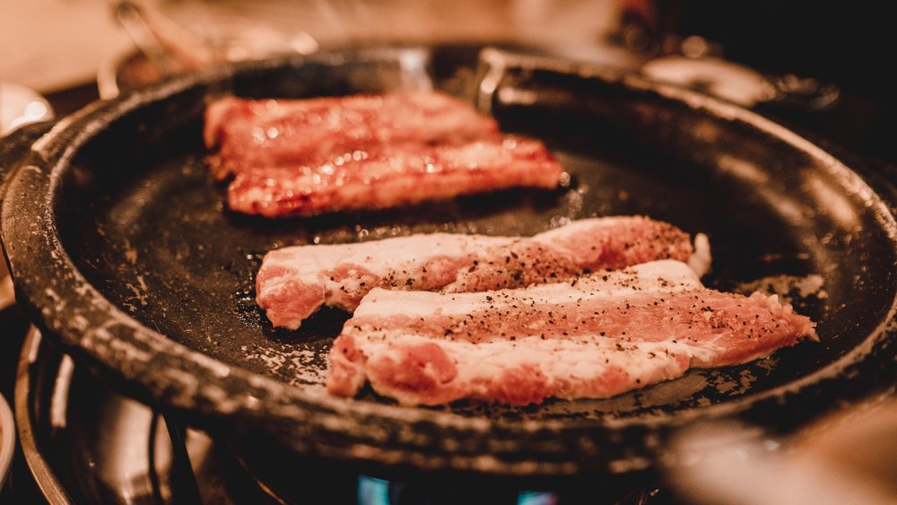 Let this tasty Korean dish take care of your appetite! Image credits: SJ on Unsplash