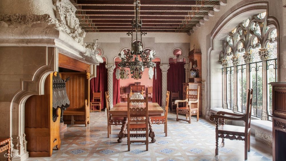 Khám phá Kho Tàng Kiến Trúc Và Ẩm Thực Tại Casa Amatller