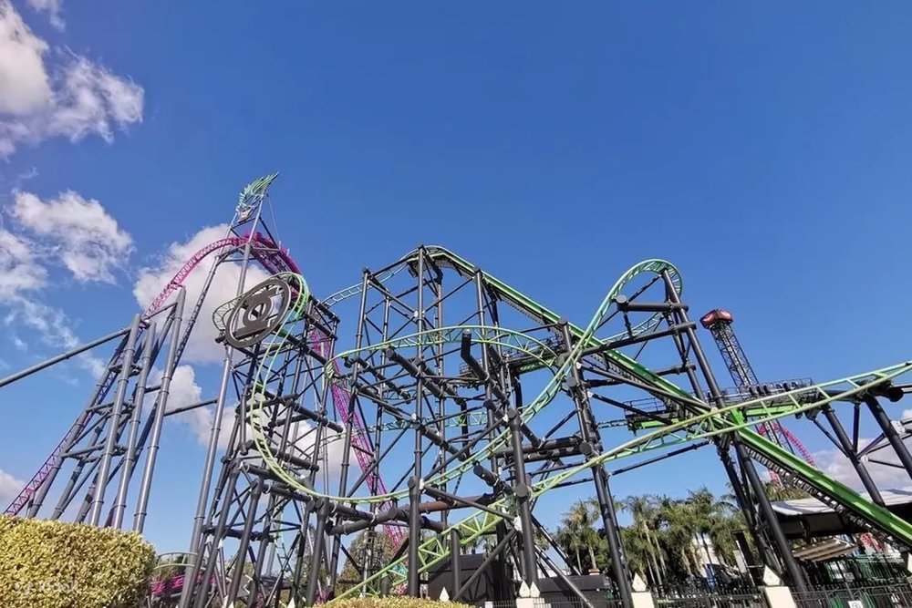 ゴールドコースト ワーナーブラザース ムービーワールド グリーンランタンコースター(GREEN LANTERN COASTER)ハイパーコースター(DC Rivals HyperCoaster)