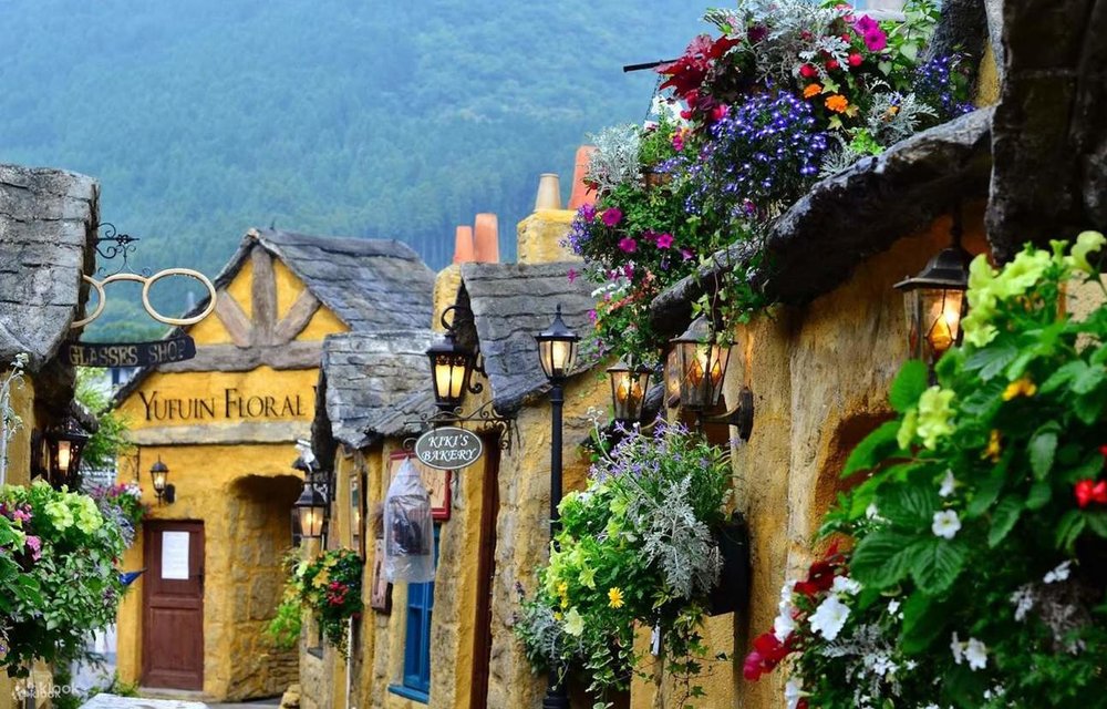 หมู่บ้าน Yufuin Floral Village