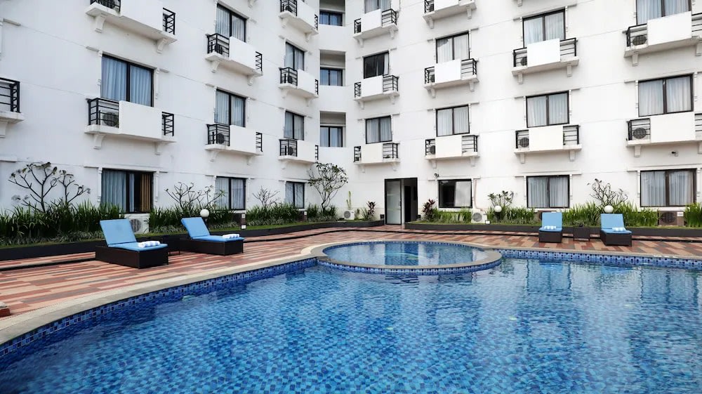 Vue Palace, ARTOTEL Curated Hotel Bandung - Swimming Pool