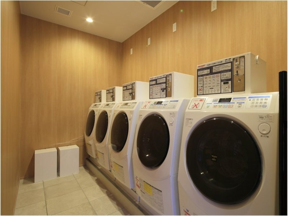 日本環球影城森格拉爾天空水療飯店｜自助洗烘衣機