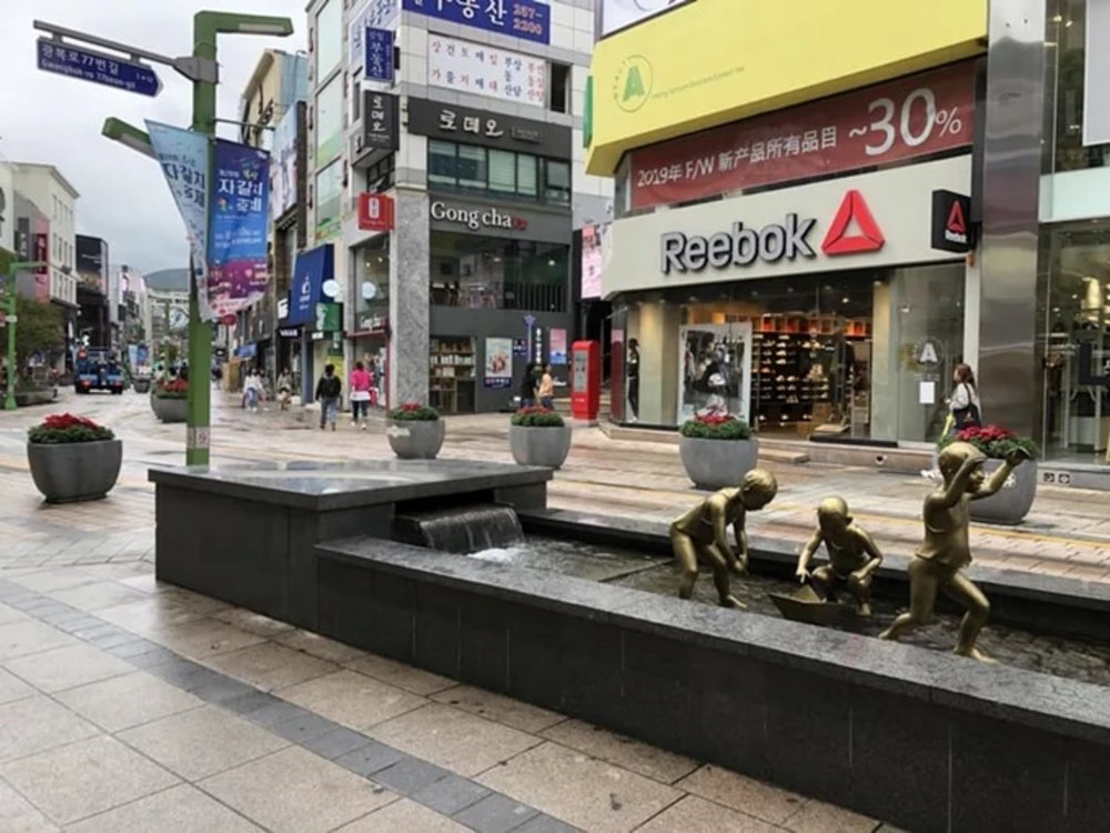 釜山南浦洞光復路時尚街