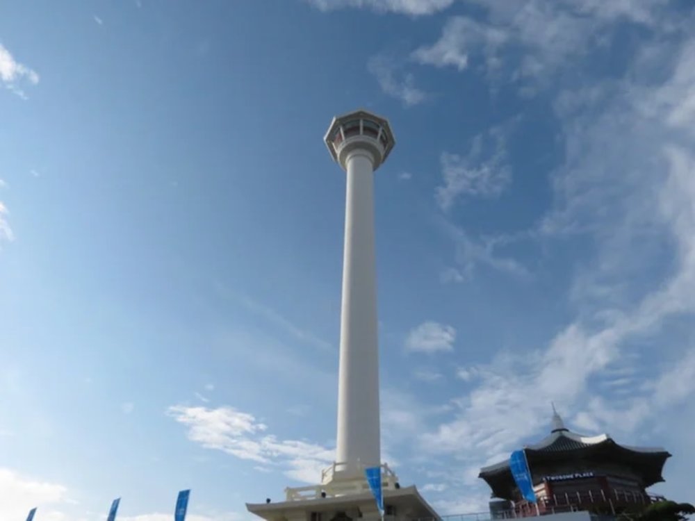 釜山南浦洞推薦景點｜釜山塔、龍頭山公園