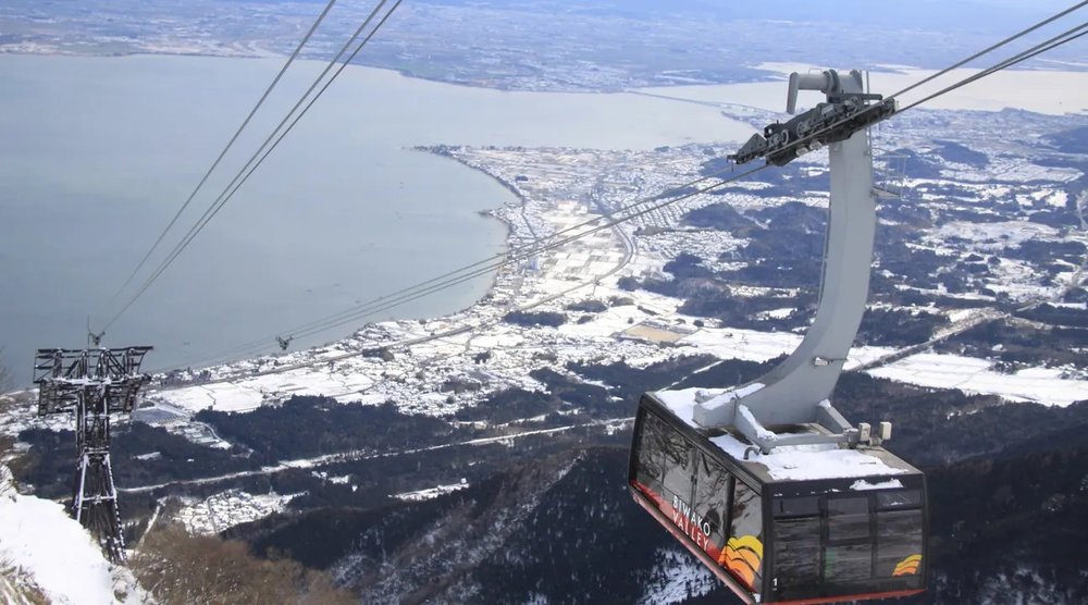 琵琶湖山谷滑雪場