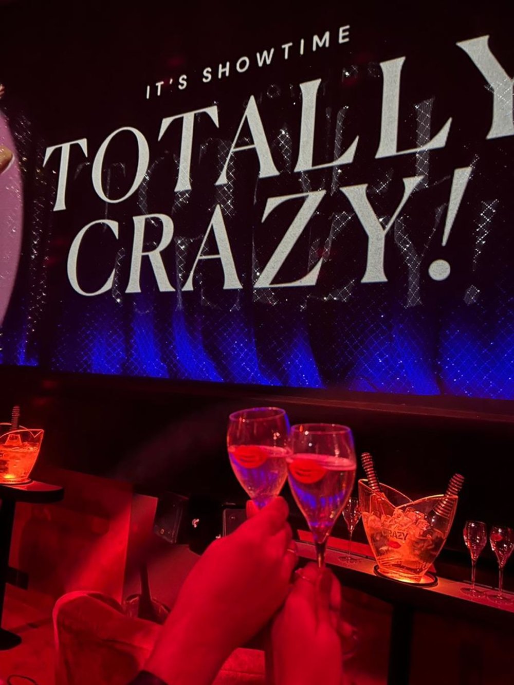 パリ クレイジーホース