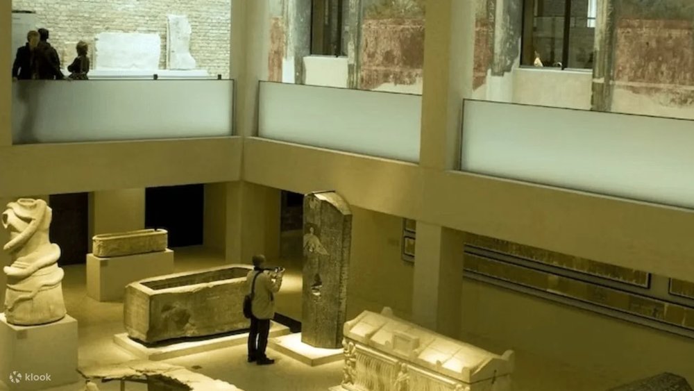 新博物館 (Neues Museum)