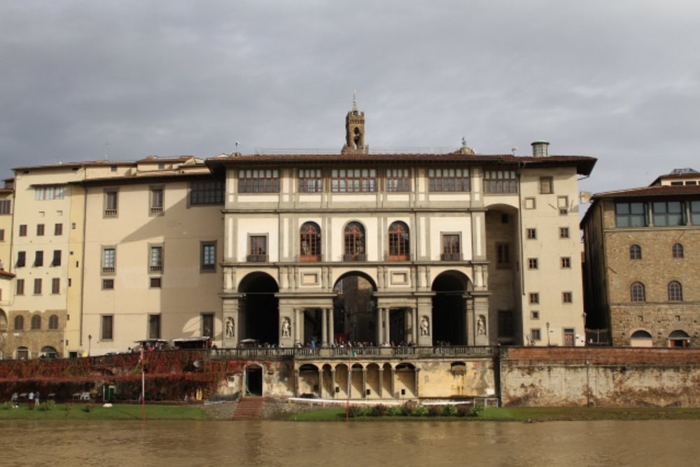 イタリア フィレンツェ ウフィツィ美術館