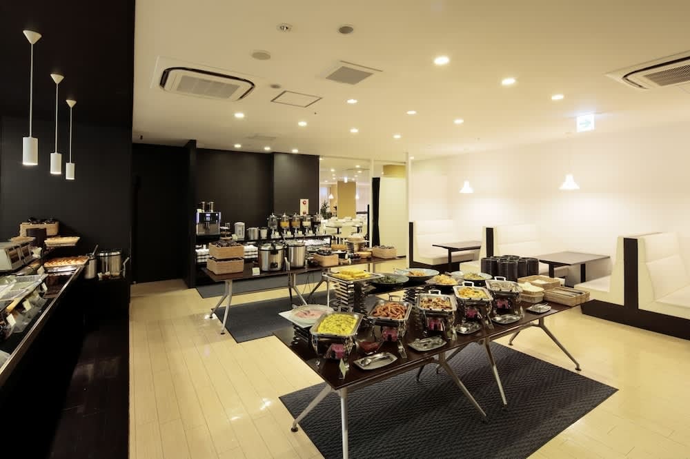 上野公園光芒飯店｜餐廳自助早餐品項多元