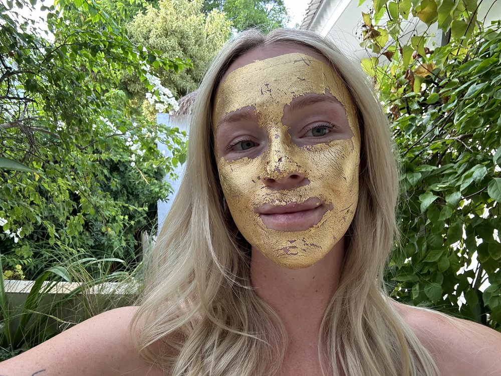 gold dust mask