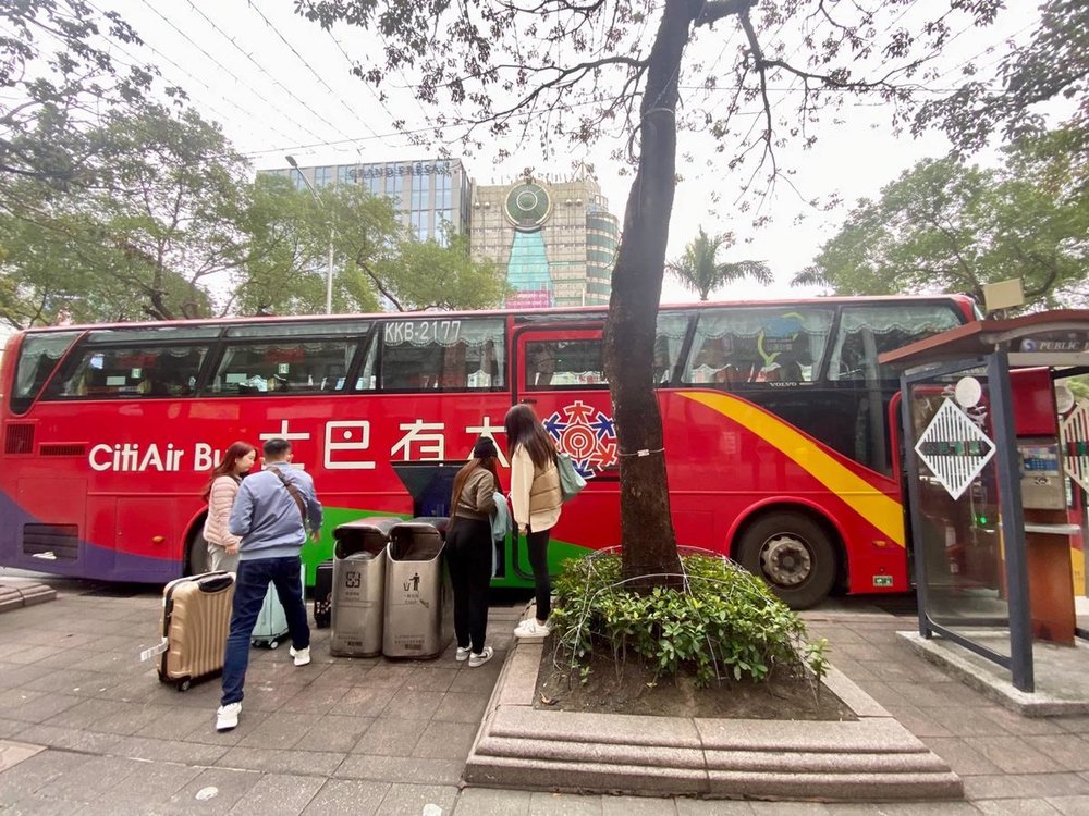 台湾　台湾桃園（とうえん）国際空港　大有バス