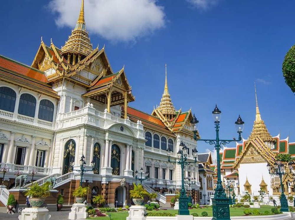 Vé Tham Quan Cung Điện Hoàng Gia Thái Lan Bao Nhiêu?