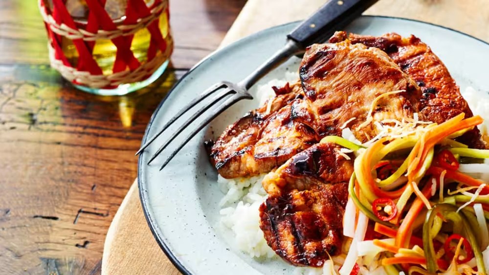 Bai Sach Chrouk - Cơm Thịt Nướng Kiểu Campuchia