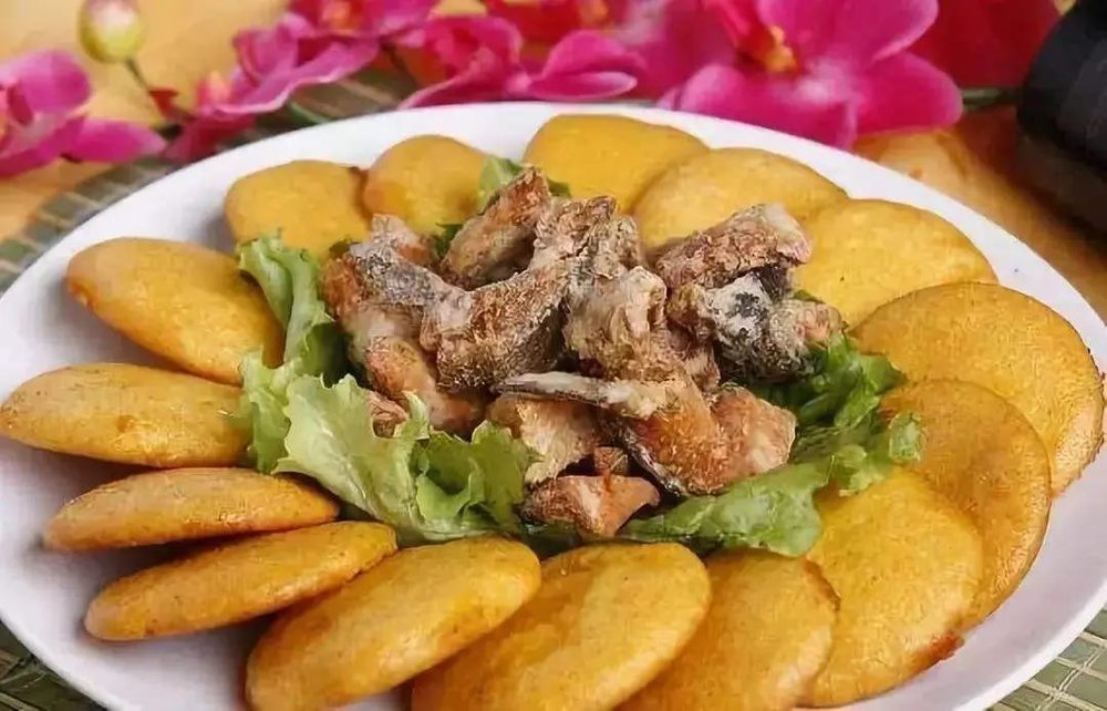 Bánh cá muối