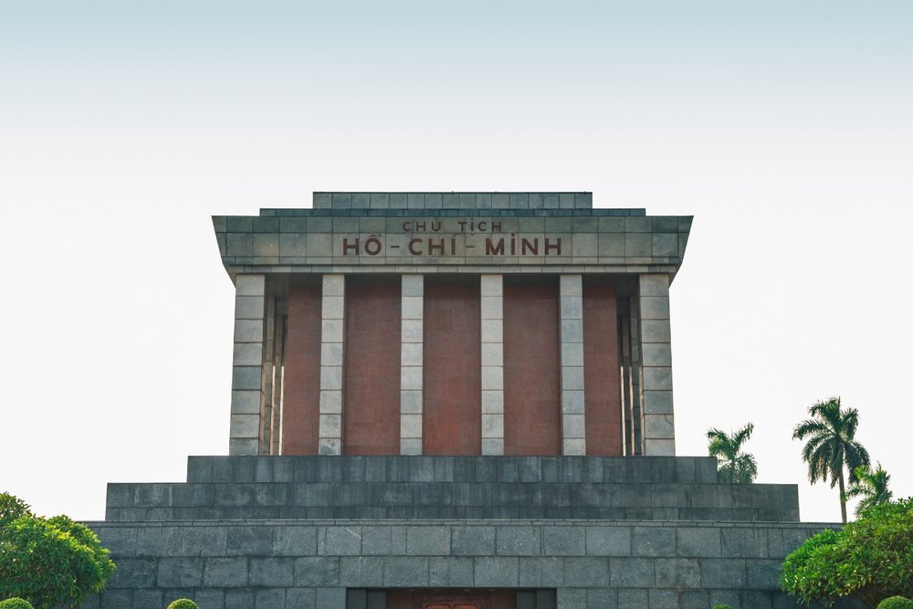 Khu di tích Hồ Chí Minh (bao gồm Lăng Chủ tịch Hồ Chí Minh và Phủ Chủ tịch)