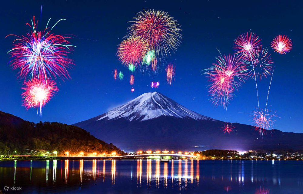  Ngắm Pháo Hoa Ở Hồ Kawaguchi