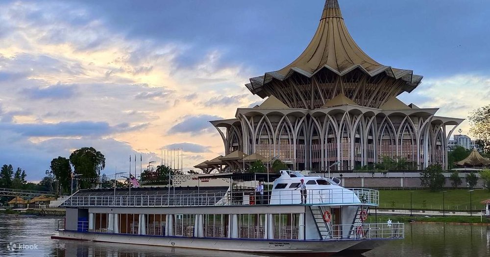 Du Thuyền Royal Kuching River Cruise Kuching