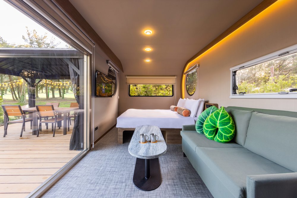 天成逸旅-朋趣豪華露營|曙光號