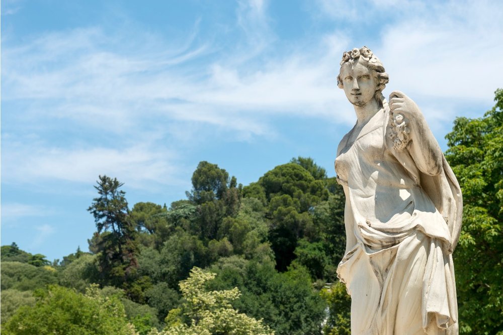 Các Địa Điểm Du Lịch Nîmes Pháp Thơ Mộng