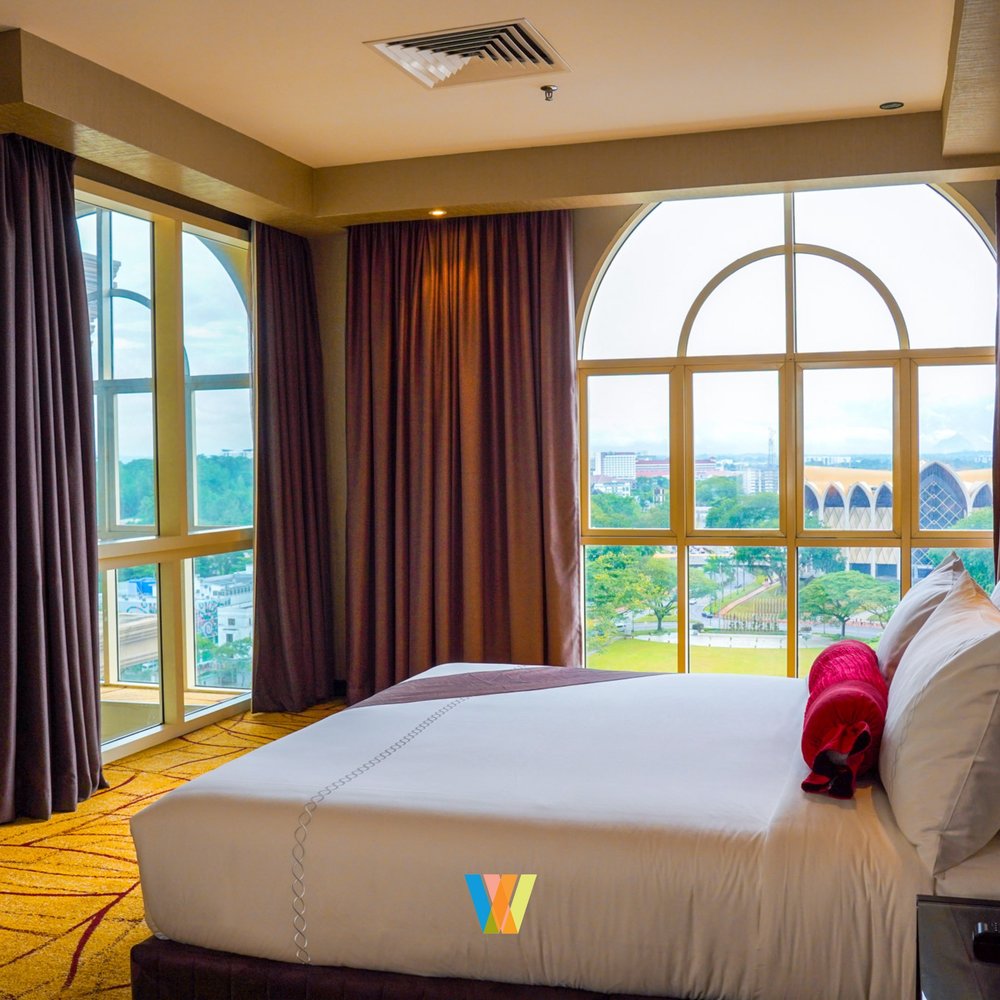 MY the waterfront hotel kuching