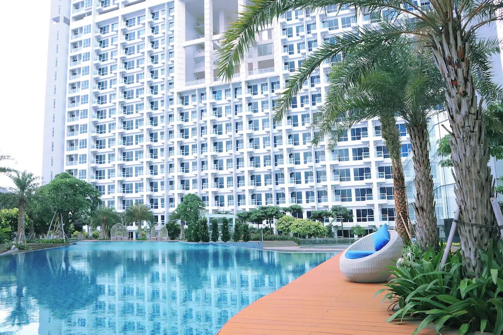 Harris Suites Puri Mansion - Swimming Pool