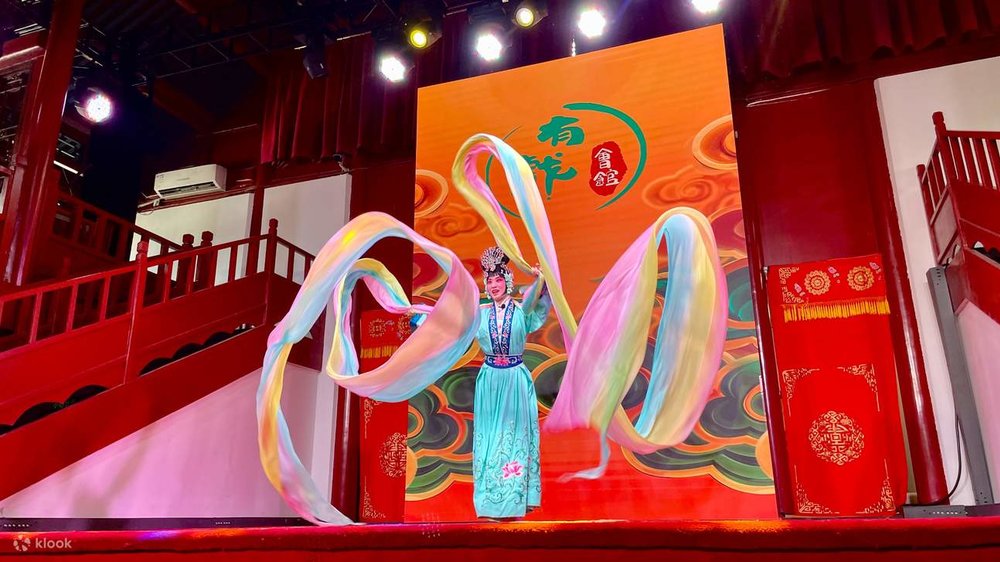 Things to do in Beijing - Peking Opera and Meal Experience