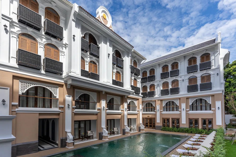 Chino @ Nimman Luxury Boutique Hotel