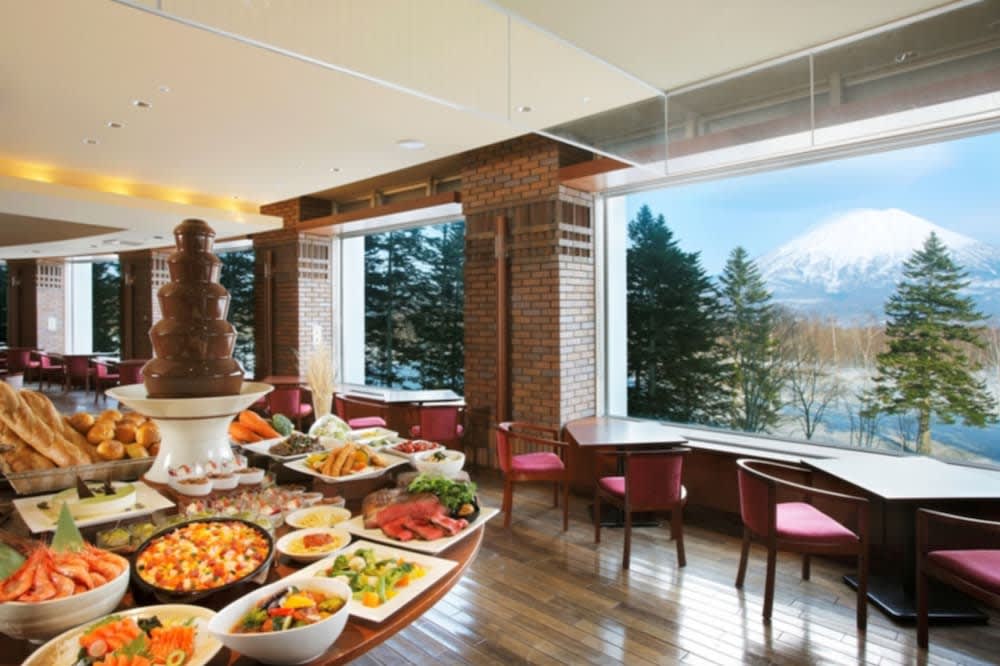 北海道二世古希爾頓度假飯店 (Hilton Niseko Village)