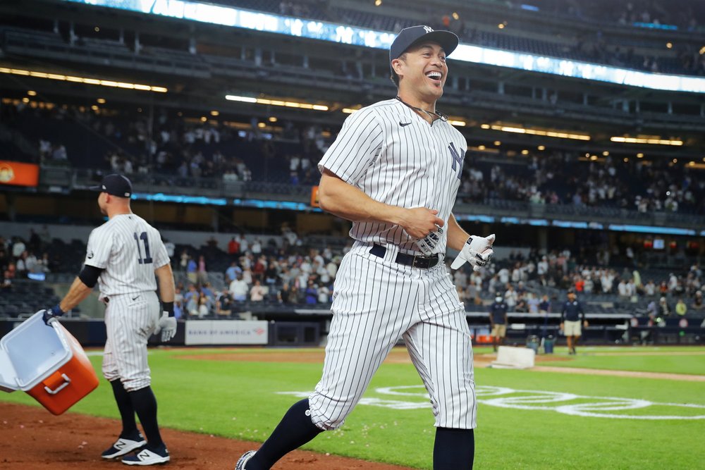 yankee player mid-game