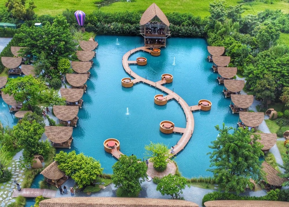 Bubble in the Forest Cafe Aerial View
