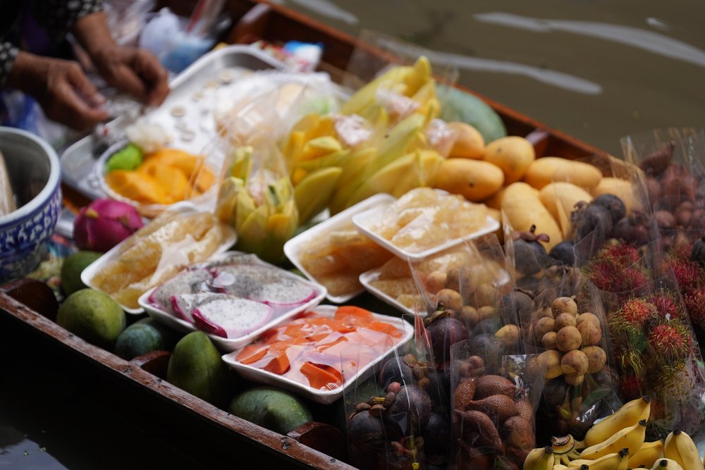 floating market fruits