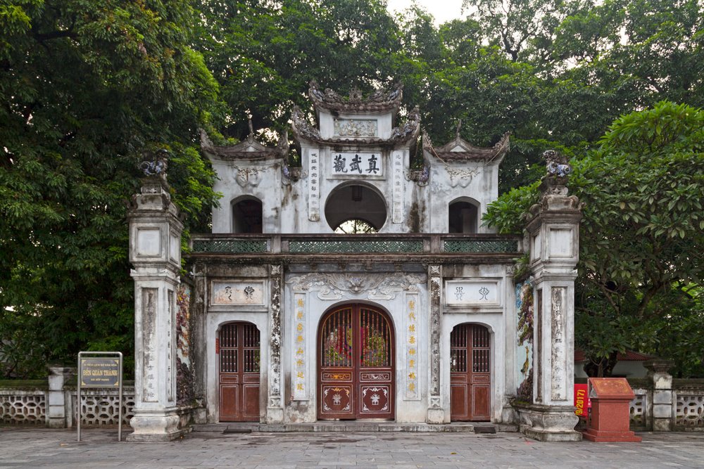 Thăng Long Tứ Trấn