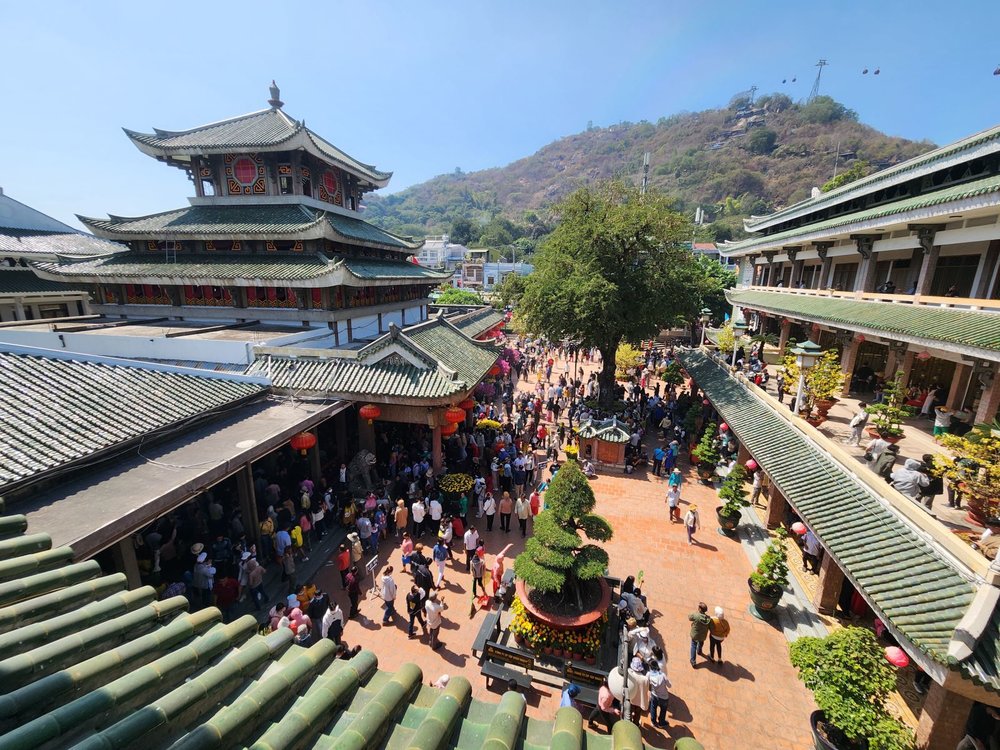 Đi Chùa Bà Chúa Xứ Châu Đốc Bằng Xe Máy