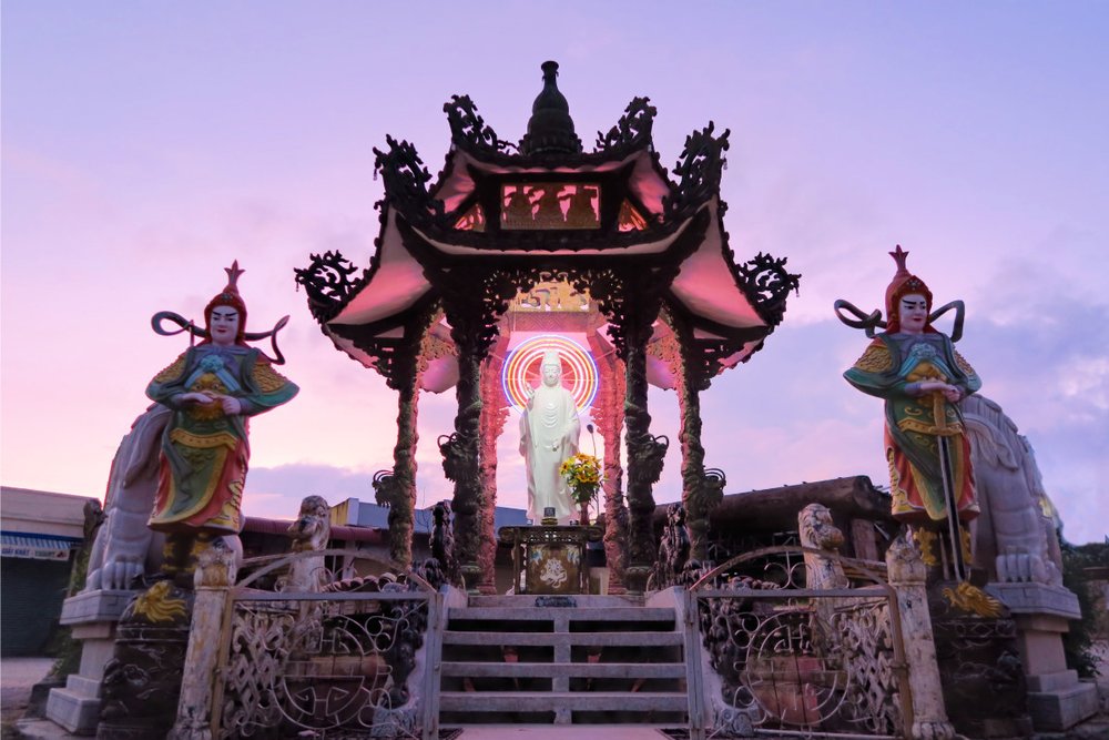 Kiến Trúc Đặc Sắc Ở Chùa Linh Phước Đà Lạt 